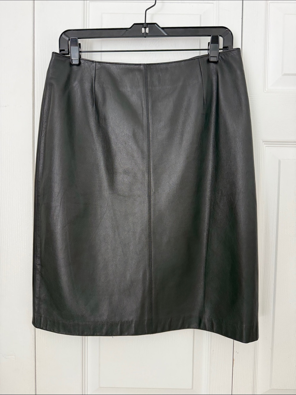 Lord & Taylor Vintage Black Leather Pencil Skirt - Center Seam Size 10